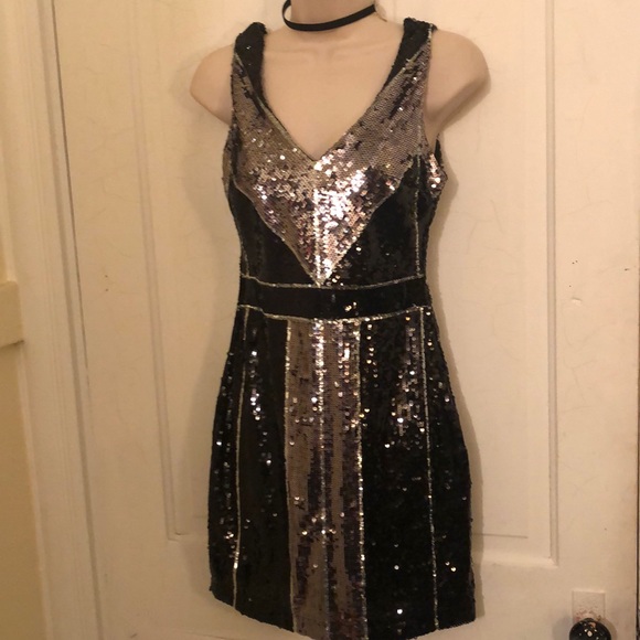 B Darlin Dresses & Skirts - Shimmery black & white sequins mini dress XS/S